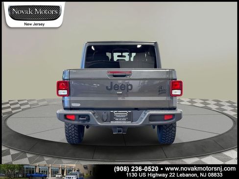 Used 2021 Jeep Gladiator Willys image 7