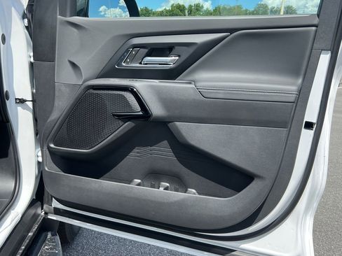 New 2026 Chevrolet Silverado EV LT image 11