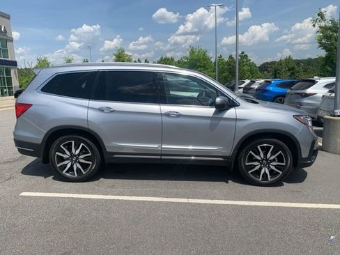 Used 2021 Honda Pilot Touring image 5