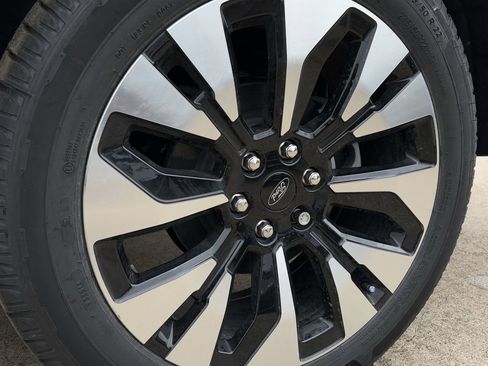 New 2026 Ford Expedition Max Platinum w/ Driver's Package image 10