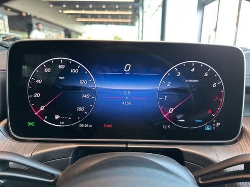 Used 2025 Mercedes-Benz C 300 4MATIC Sedan image 15