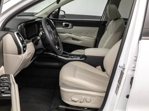 Used 2023 Kia Sorento SX FWD image 6