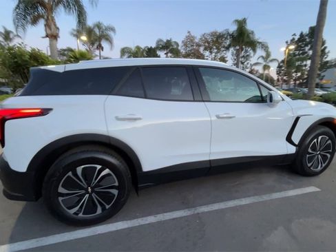 New 2026 Chevrolet Blazer EV LT image 8