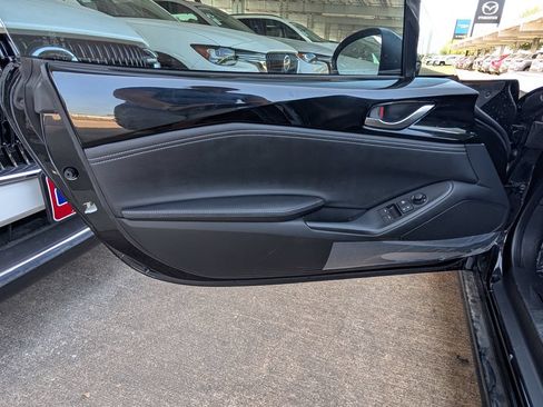 New 2026 MAZDA MX-5 Miata RF Grand Touring RWD image 8