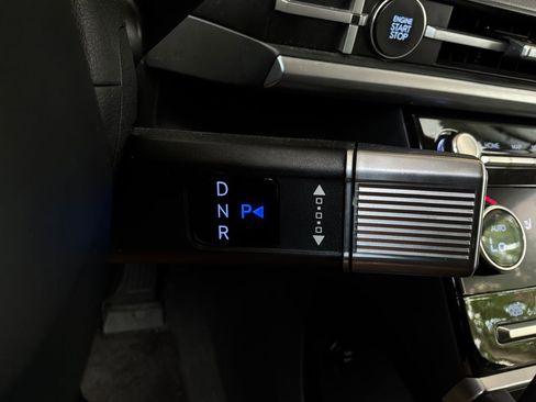 Used 2025 Hyundai Santa Fe SEL FWD image 39