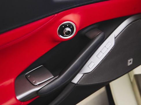 Used 2023 Ferrari Portofino M image 30