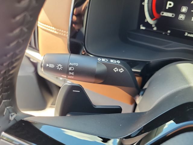 New 2026 Nissan Pathfinder Platinum AWD/4WD image 25