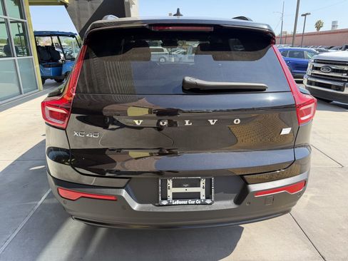 Used 2024 Volvo XC40 Recharge Plus w/ Protection Package Premier RWD image 13