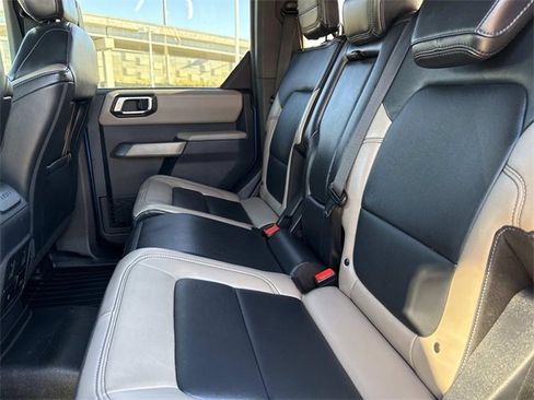 Used 2021 Ford Bronco Wildtrak image 16