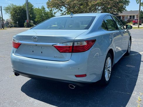 Used 2013 Lexus ES 350 w/ Luxury Pkg FWD image 7