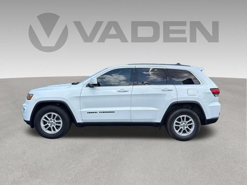 Used 2020 Jeep Grand Cherokee Laredo RWD image 2