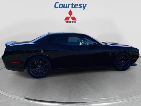 Used 2019 Dodge Challenger R/T Scat Pack w/ Shaker Package RWD image 6