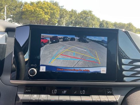 Used 2025 Toyota Camry LE FWD image 32