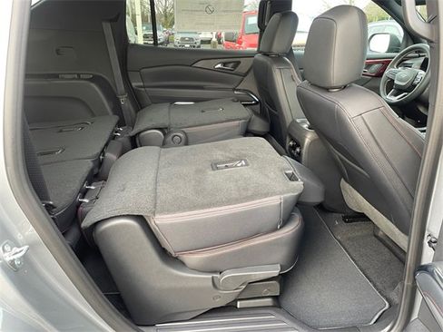 New 2026 Chevrolet Traverse Z71 w/ Driver Confidence Package image 33