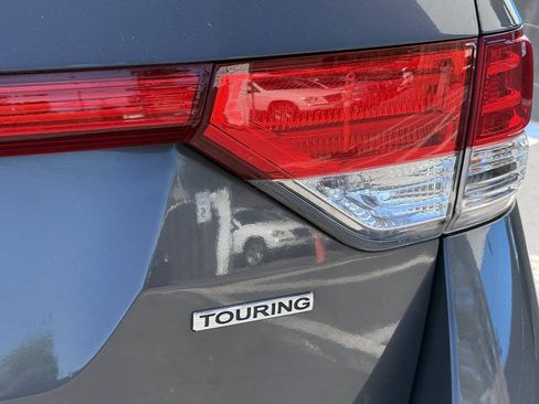 Used 2016 Honda Odyssey Touring image 27