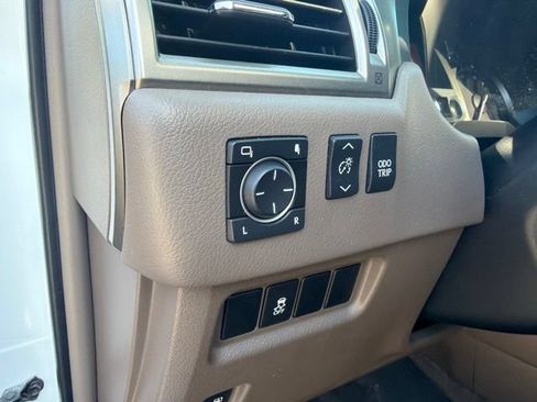 Used 2017 Lexus GX 460 w/ Navigation Package AWD/4WD image 52
