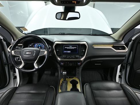 Used 2018 GMC Acadia Denali w/ Technology Package AWD/4WD image 26