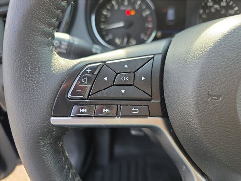 Used 2020 Nissan Rogue SL AWD/4WD image 22