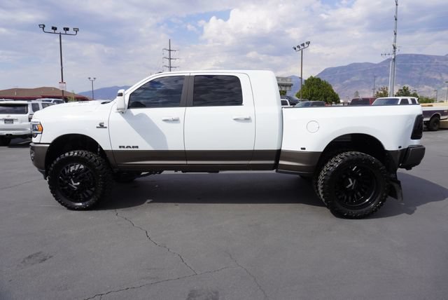 Used 2024 RAM 3500 Laramie w/ Night Edition AWD/4WD image 9