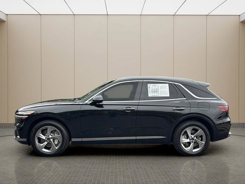 Certified 2026 Genesis GV70 2.5T AWD/4WD image 2