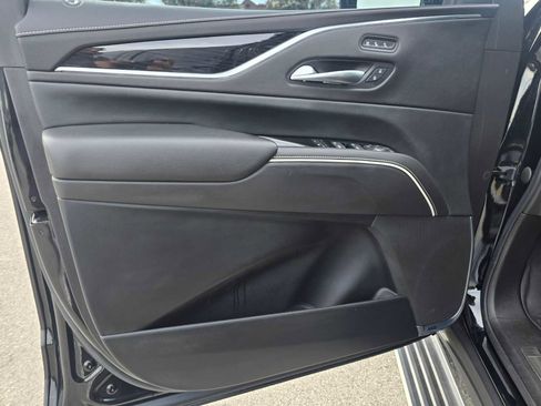 Used 2021 Cadillac Escalade Sport w/ Driver Assist Tech Package image 24