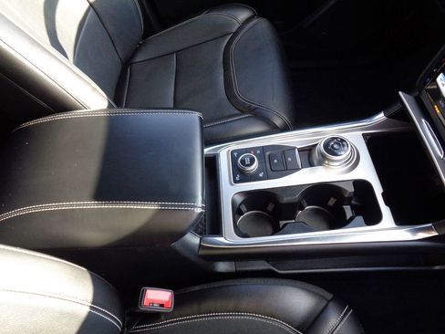 Used 2020 Ford Explorer ST image 17