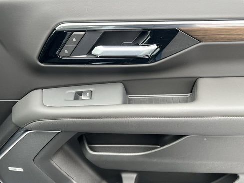 New 2026 Chevrolet Tahoe High Country image 21