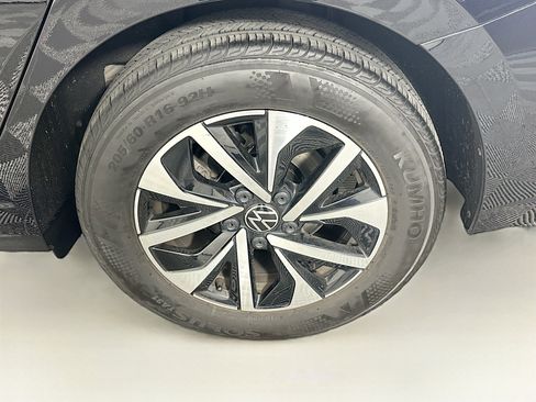 Used 2024 Volkswagen Jetta S image 11