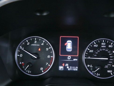 Used 2023 Subaru Outback Premium AWD/4WD image 15