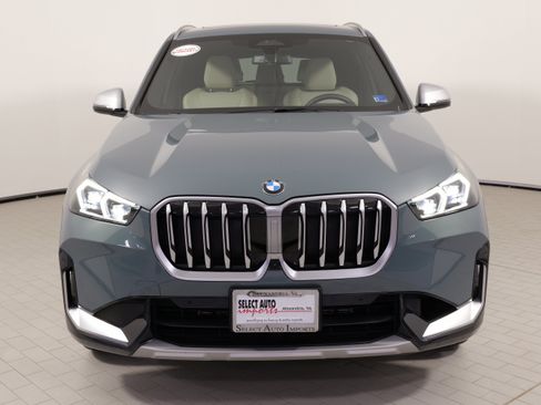 Used 2023 BMW X1 xDrive28i w/ Premium Package AWD/4WD image 5