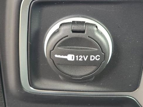Used 2025 Jeep Gladiator Sport AWD/4WD image 12