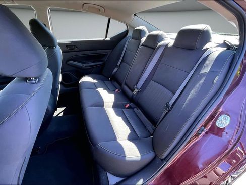 Used 2024 Nissan Altima 2.5 SV FWD image 22
