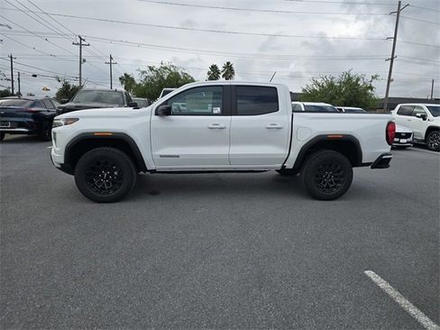 New 2026 GMC Canyon Elevation w/ Convenience Package image 8