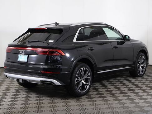 Used 2024 Audi Q8 Premium Plus image 12