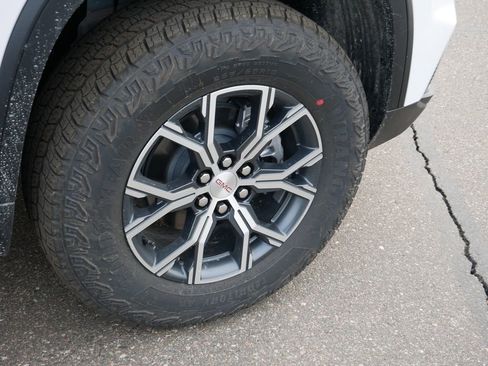 New 2026 GMC Acadia AT4 w/ Luxury Package AWD/4WD image 6