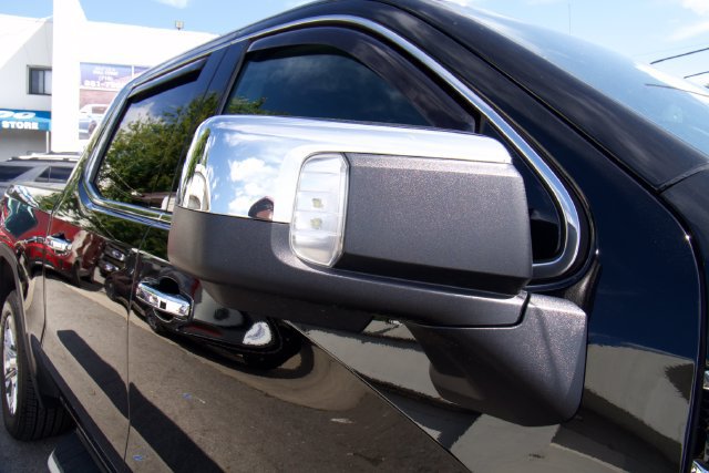 Used 2024 GMC Sierra 1500 SLT w/ SLT Convenience Package AWD/4WD image 10