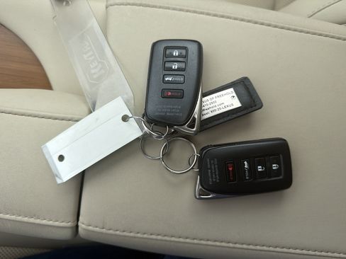 Used 2021 Lexus RX 350 AWD w/ Premium Package image 31