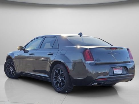 Used 2020 Chrysler 300 Touring w/ Sport Appearance Package AWD/4WD image 21
