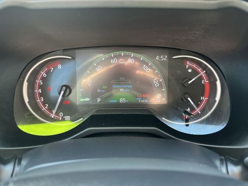 Used 2023 Toyota RAV4 LE AWD/4WD image 16