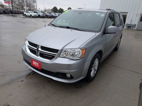 Used 2019 Dodge Grand Caravan SXT FWD image 32