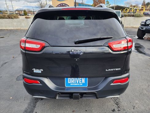 Used 2016 Jeep Cherokee Limited image 6