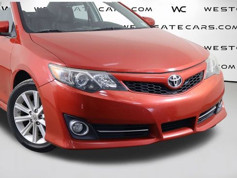 Used 2014 Toyota Camry SE FWD image 44