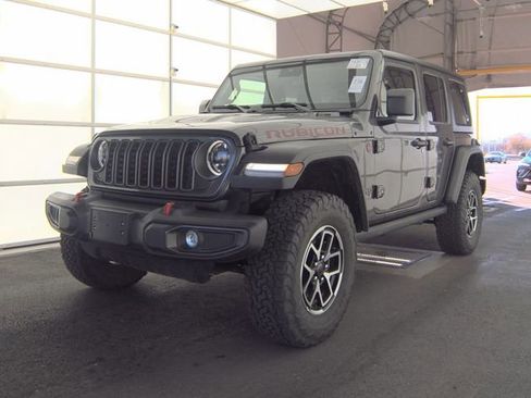 Used 2025 Jeep Wrangler Unlimited Rubicon image 1