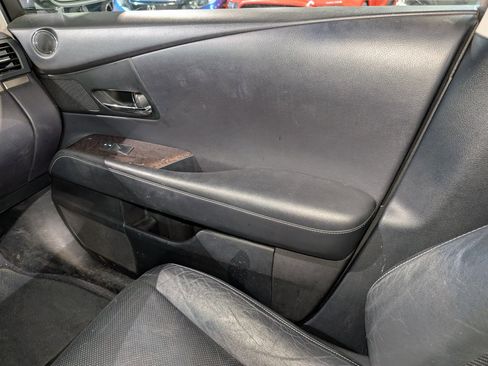 Used 2013 Lexus RX 450h AWD image 29