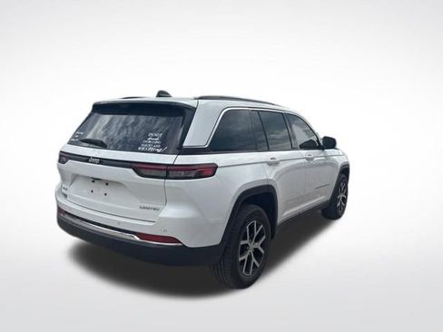 Used 2025 Jeep Grand Cherokee Limited w/ Luxury Tech Group II image 5