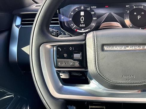 Certified 2023 Land Rover Range Rover SE AWD/4WD image 18