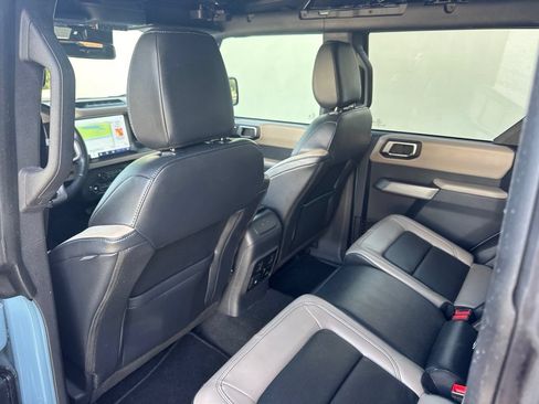 Used 2023 Ford Bronco Wildtrak AWD/4WD image 7