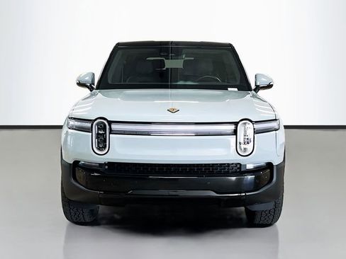 Used 2025 Rivian R1S Adventure image 2