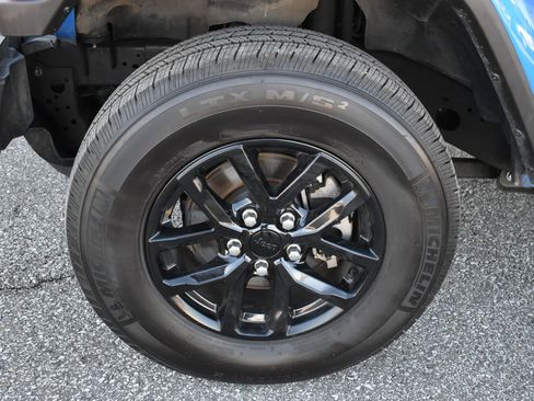 Used 2021 Jeep Gladiator Sport image 10