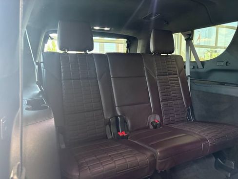 Certified 2023 Cadillac Escalade ESV Sport Platinum AWD/4WD image 16